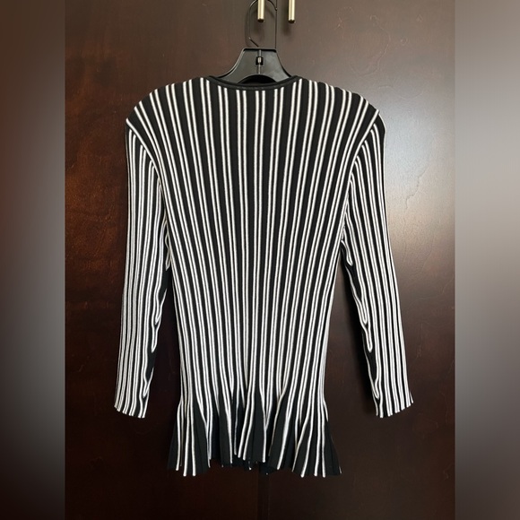 NWT St John 2 Pc Zipper Jacket and Sleeveless Top Blk & White Rayon Sz S - Picture 7 of 15